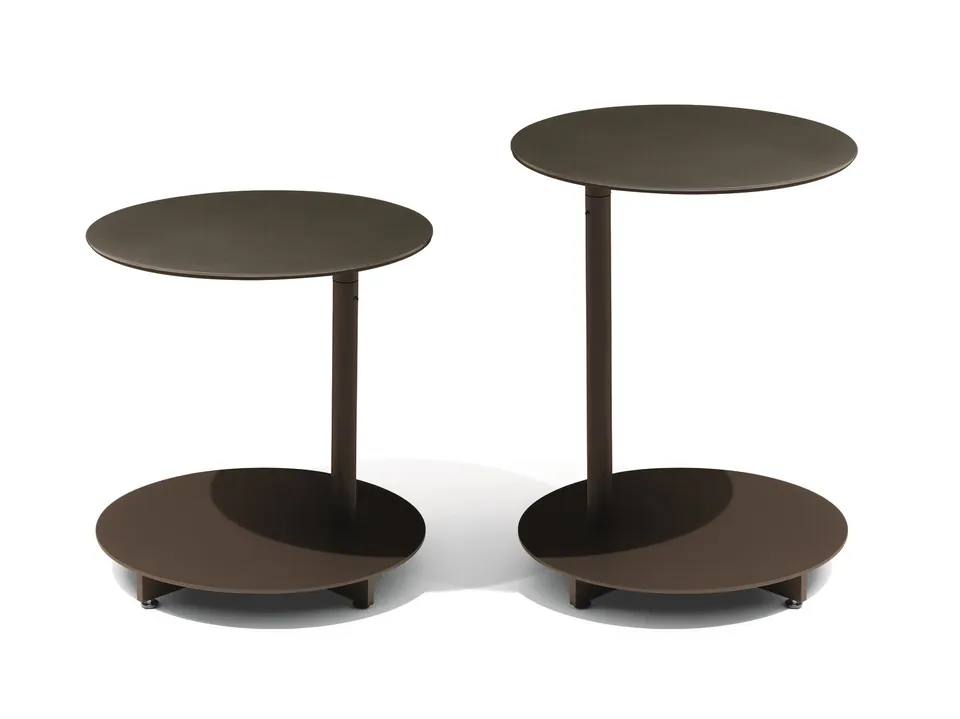Giorgetti Apsara afrormosia sun lounger, Giorgetti furniture made in Meda, Italy