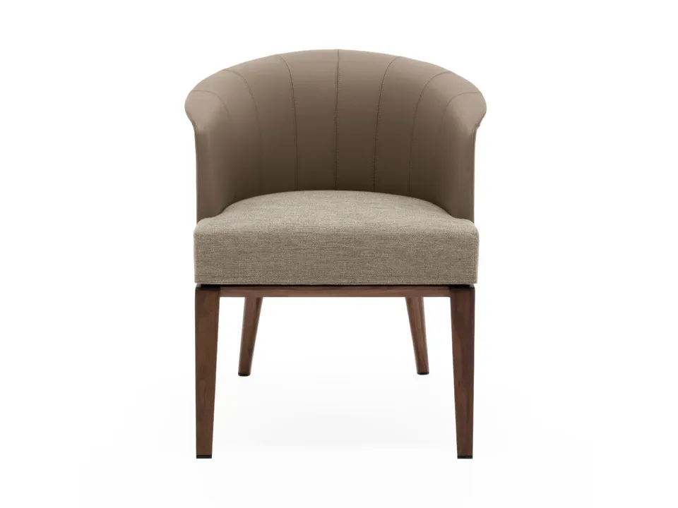 Giorgetti Aura leather armchair with armrests, Giorgetti furniture made in Meda, Italy
